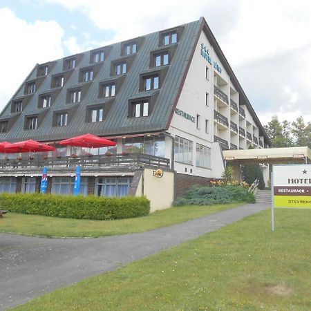 Hotel Bítov Екстериор снимка