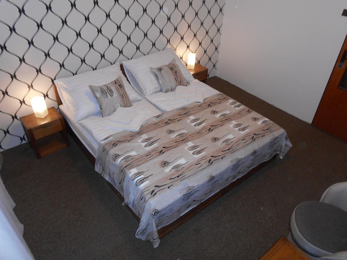 Hotel Bítov Екстериор снимка
